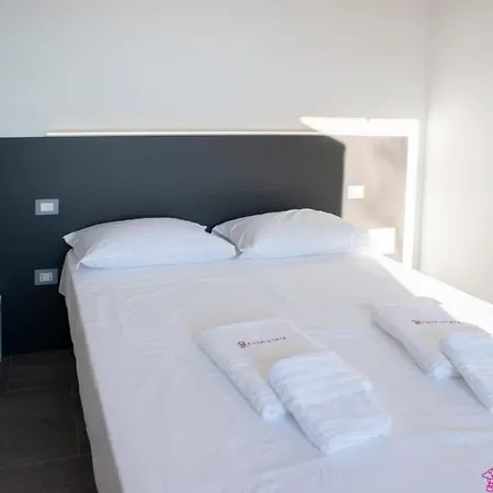 Appartamento Fuoriporta Affitti Brevi - Casa Dei Salici 02 *